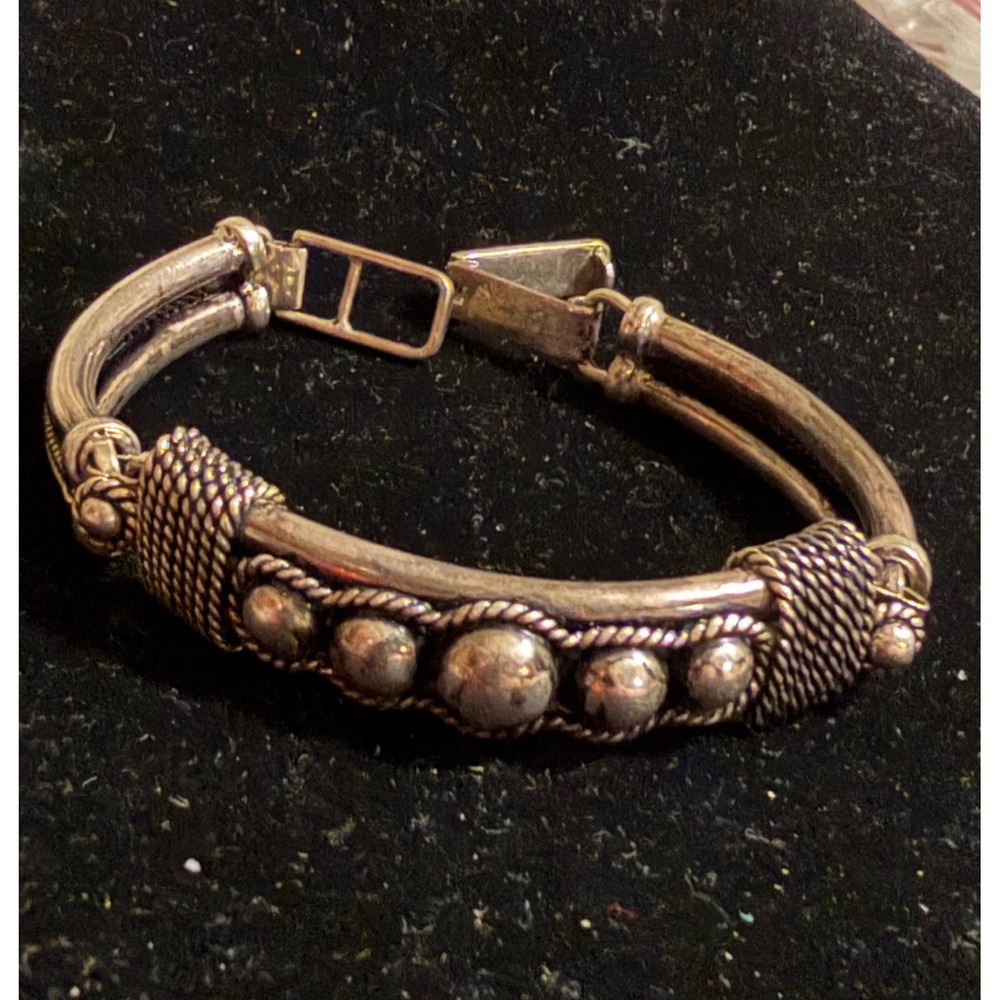 Saurti Bali Sterling Silver Bracelet 8.5"
